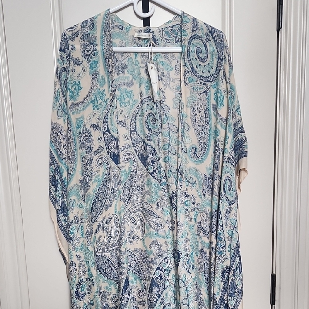 Paisley Print Kimono in Blue and Cream